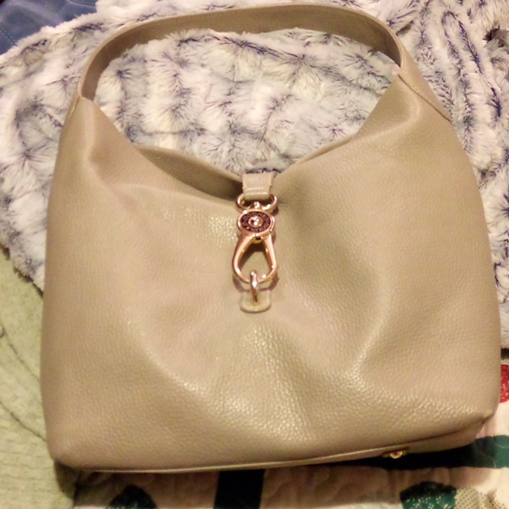 Purse.       C1